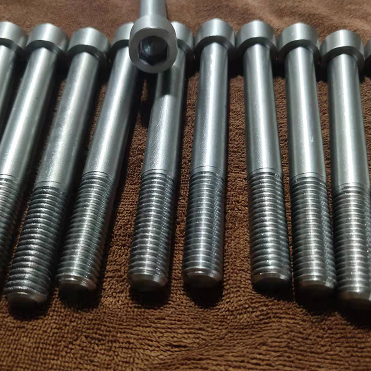 Molybdenum screw and molybdenum alloy machined parts for vacuum furnace with molybdenum bolts can be customized in various specifications