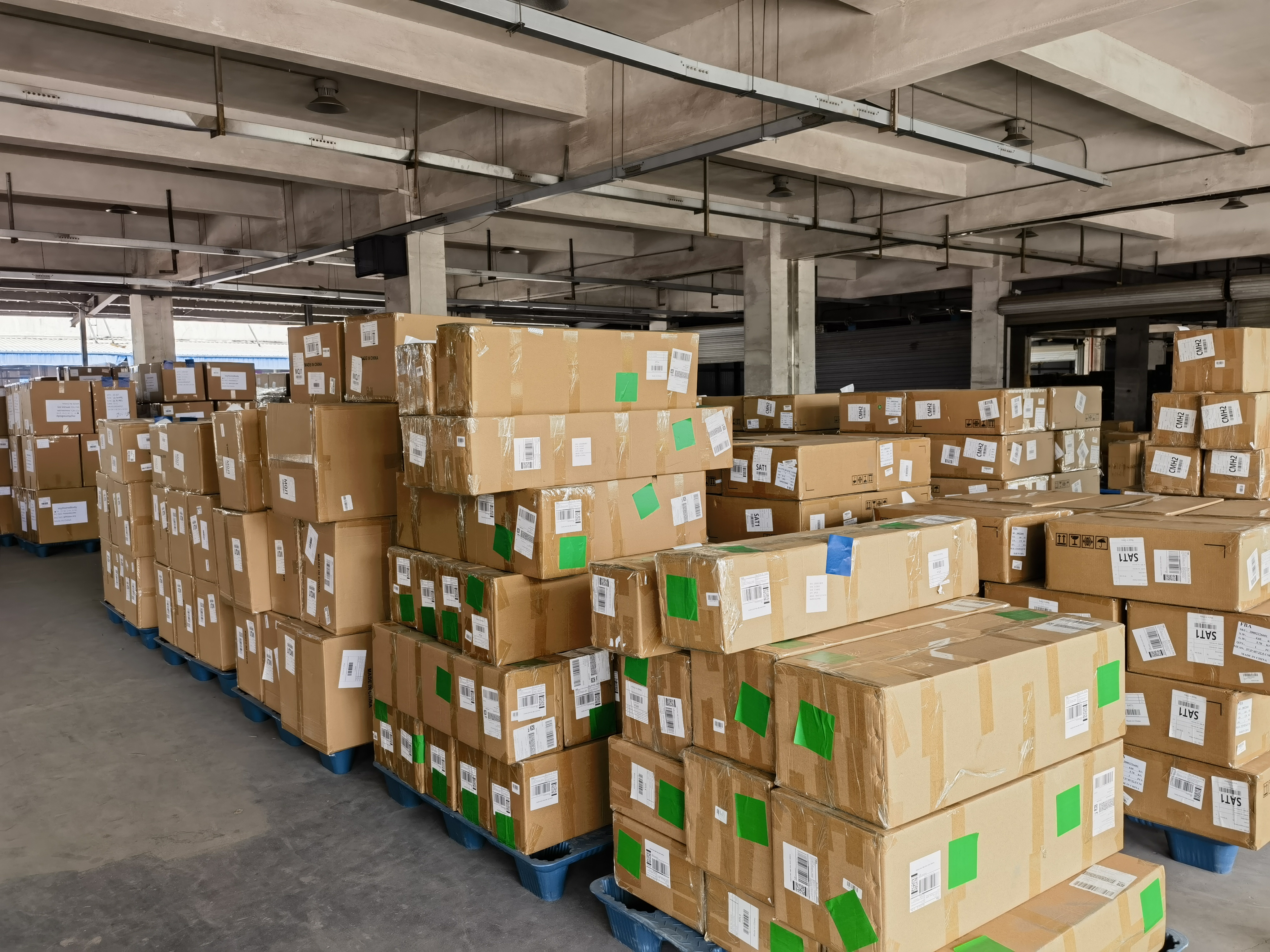 Find the FBA air freight forwarder in the United States to deliver oversized cargo directly to the door through a dedicated double clear air freight line