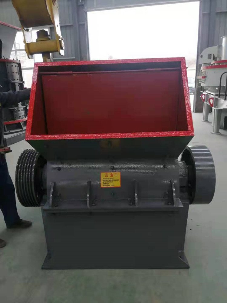 Stone hammer type sand making machine, coal gangue cement block crusher, one-time forming Guangxin Machinery