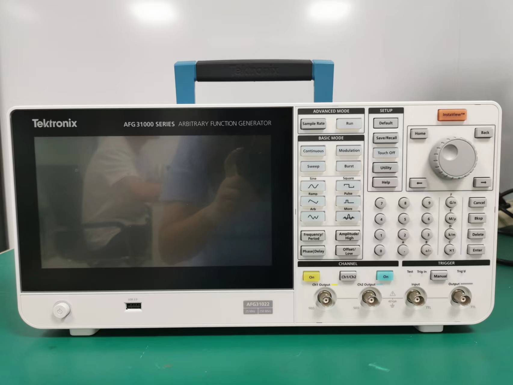 （Tektronix）AFG31021 泰克 函数信号发生器 AFG31022回收