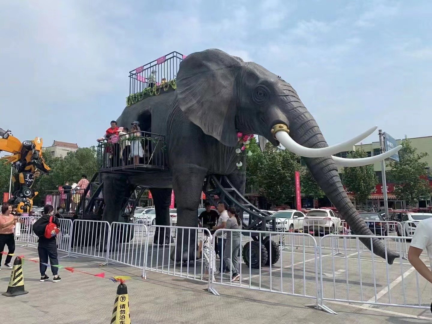 活动巡游机械大象 大型网红娱乐项目 厂家直供 来电咨询 皇达