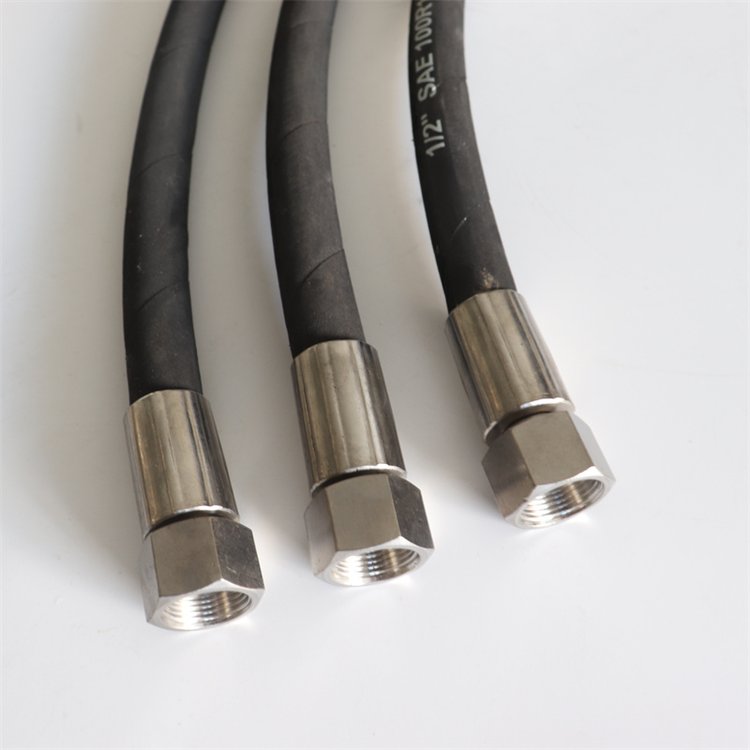 Kevin Tuo's supply of large diameter rubber hoses, high-pressure steel wire woven hoses, and steam pipe physical stores