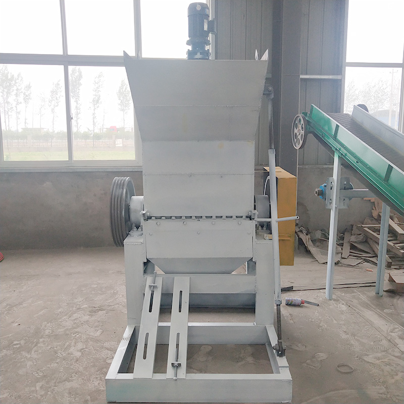 Plastic crusher, home appliance plastic shell crusher, rubber tire crusher, particle crusher