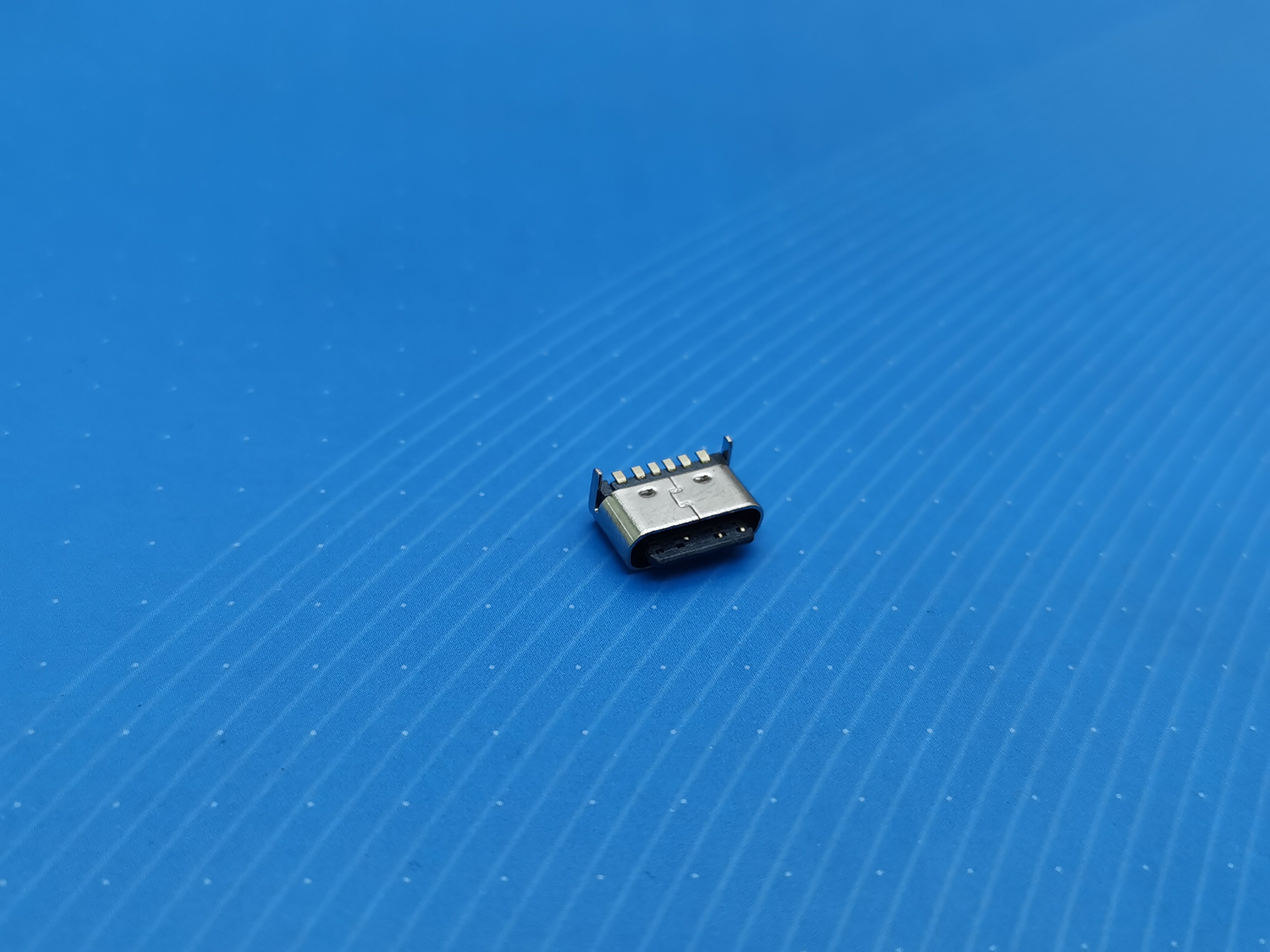 Xinfenglei USB connector TYPE C 6P female seat rear two pin SMT L=5.0