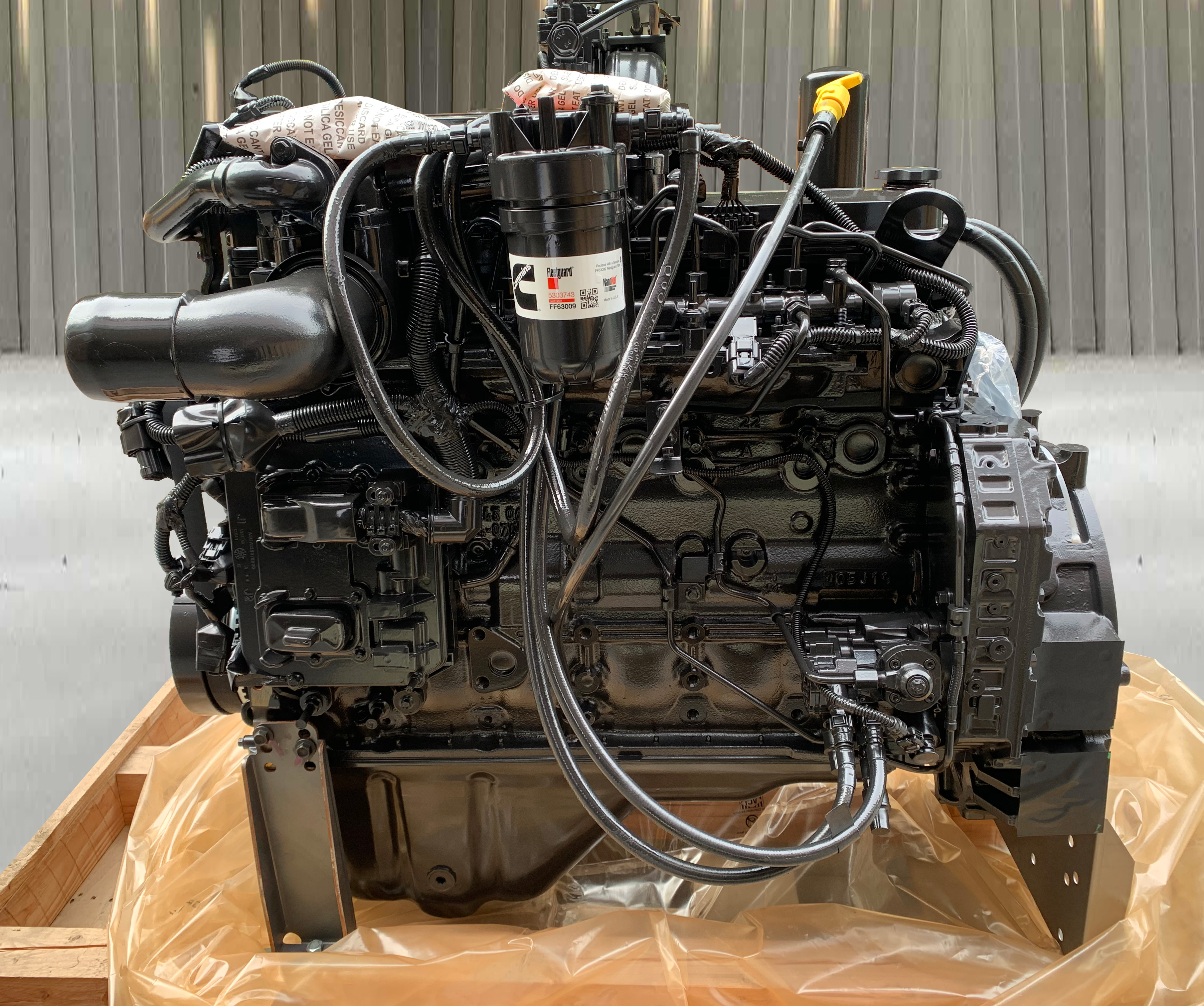 Imported Cummins QSB6.7 off road fourth stage diesel engine assembly