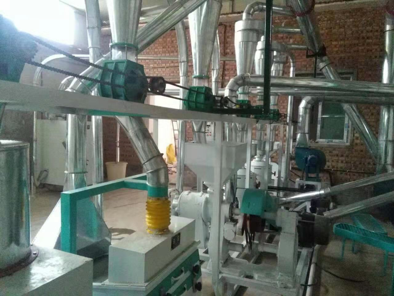 Durable and environmentally friendly corn peeling and grinding equipment