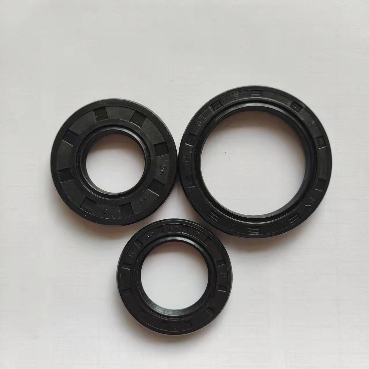 Various non-standard sizes of silicone sealing rings, rubber sealing rings, O-ring seals