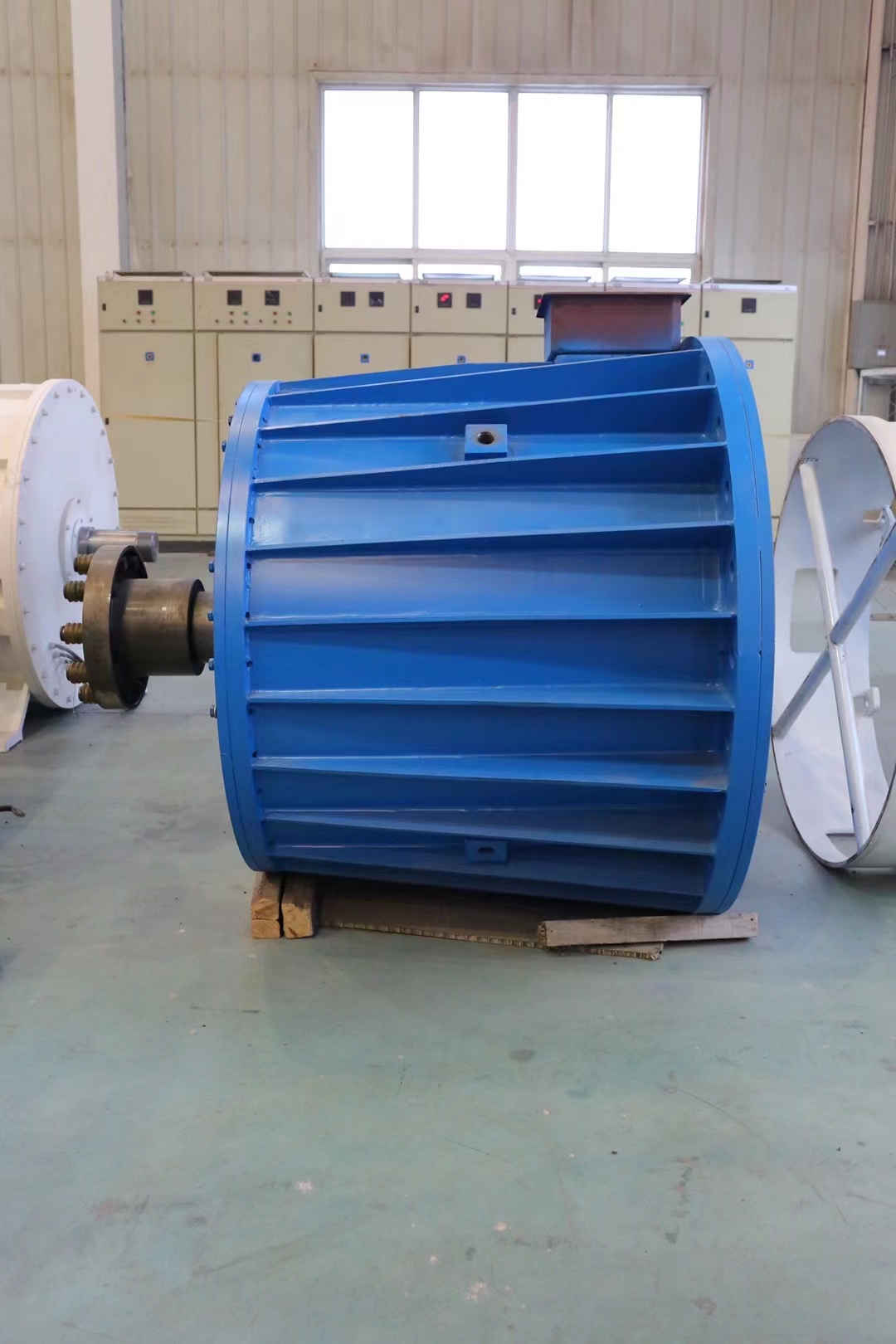 1 MW, 1000kw, customizable three-phase AC synchronous direct drive liquid cooled hydraulic wind turbine permanent magnet generator