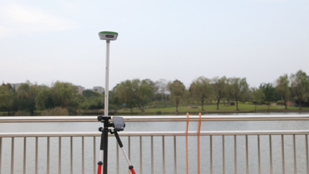 Supply positioning and orientation system with R26 GNSS receiver Tianbao Naite geodesy