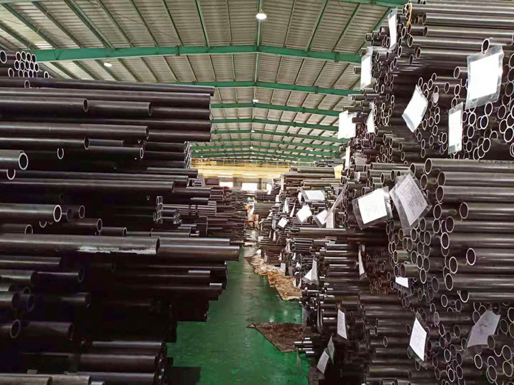 45 # seamless steel pipe 10 # 20 # 35 # 45 # seamless management discussion on weight table Hongjin