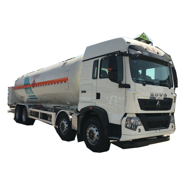 10 ton LNG transport vehicle, four in front and eight in back, mobile refueling vehicle, mobile point supply, package delivery from home to home