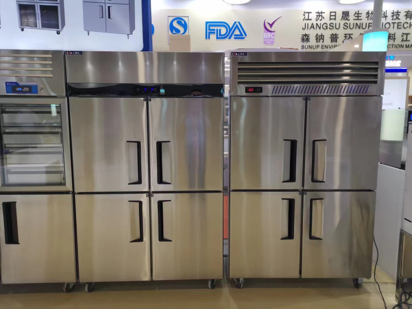 Stainless steel water bar table, milk tea preservation and refrigeration workbench, complete set of operation table