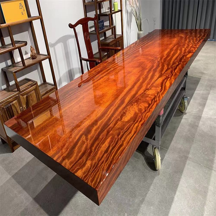 Wholesale of all square red Tali solid wood boards by manufacturers, simple office desks, conference tables, whole boards, customized in various specifications