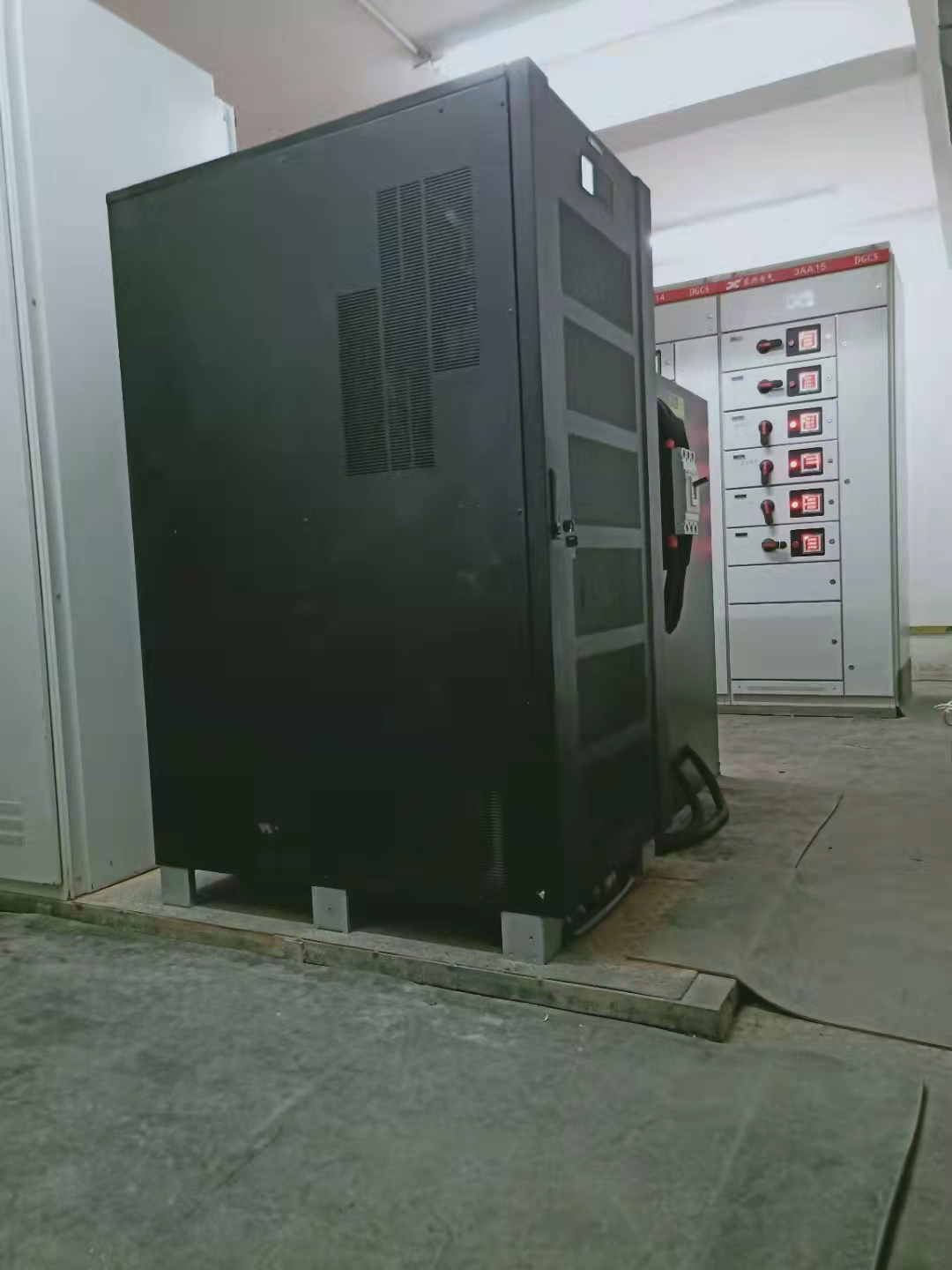 Installation and debugging of UPS uninterruptible power supply, battery, high-frequency power frequency machine, hospital specific supply package, in the computer room