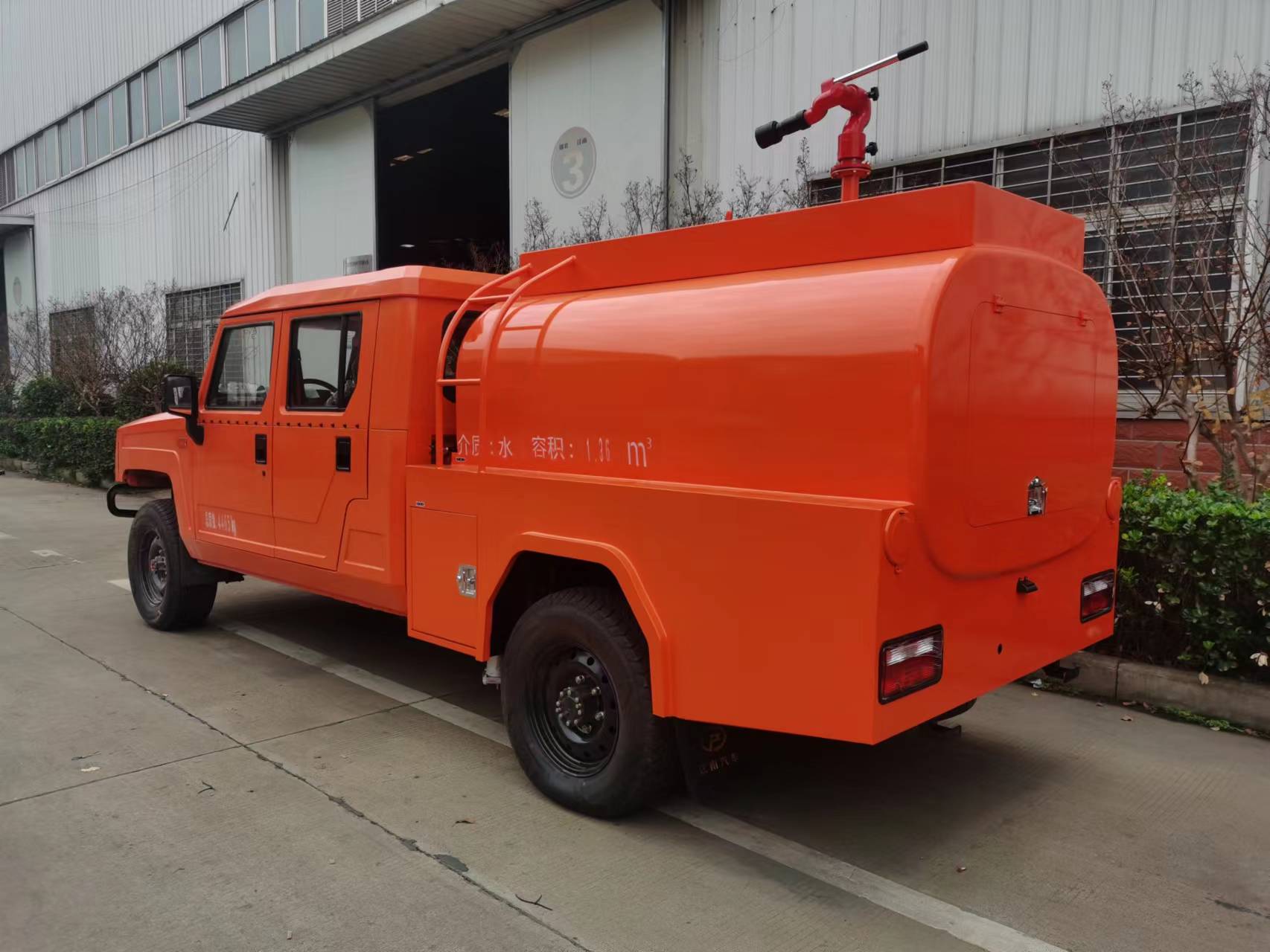 Warrior four-wheel drive water supply truck, 1.5-ton forest fire truck, don't you come and learn about it