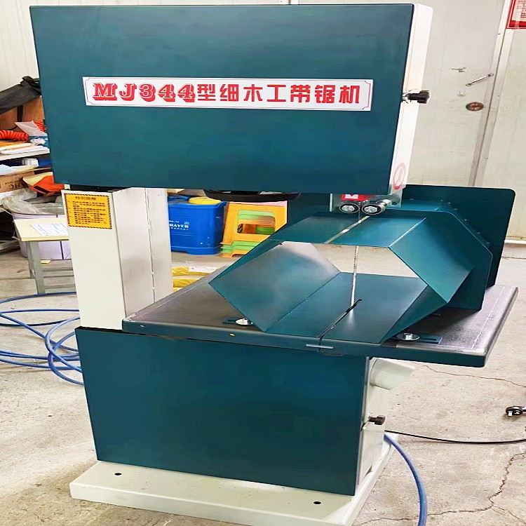 Woodworking band saw machine, straight line curve cutting of wood, macro vertical saw, sliding rail sliding table top modification