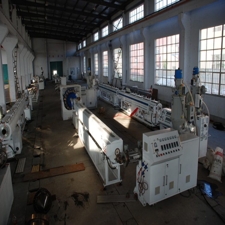 Tenghai Garden Pipe Equipment PVC Fiber Reinforced Flexible Pipe Production Line Extruded Flexible Pipe