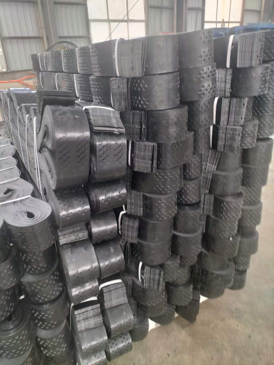 HDPE geocell manufacturer honeycomb cell slope protection, grass planting, slope protection, embossing, punching, honeycomb three-dimensional grid