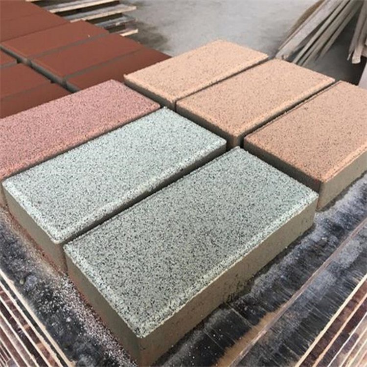 路达彩砖厂优质供应PC砖 仿石砖 路面透水砖 用料充足 无惧辗轧