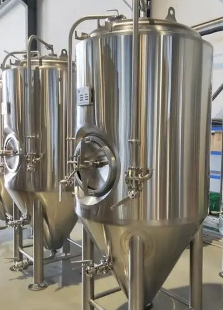 德汇1000L 小型酒坊酿酒设备 不锈钢 糖化发酵系统 可定制