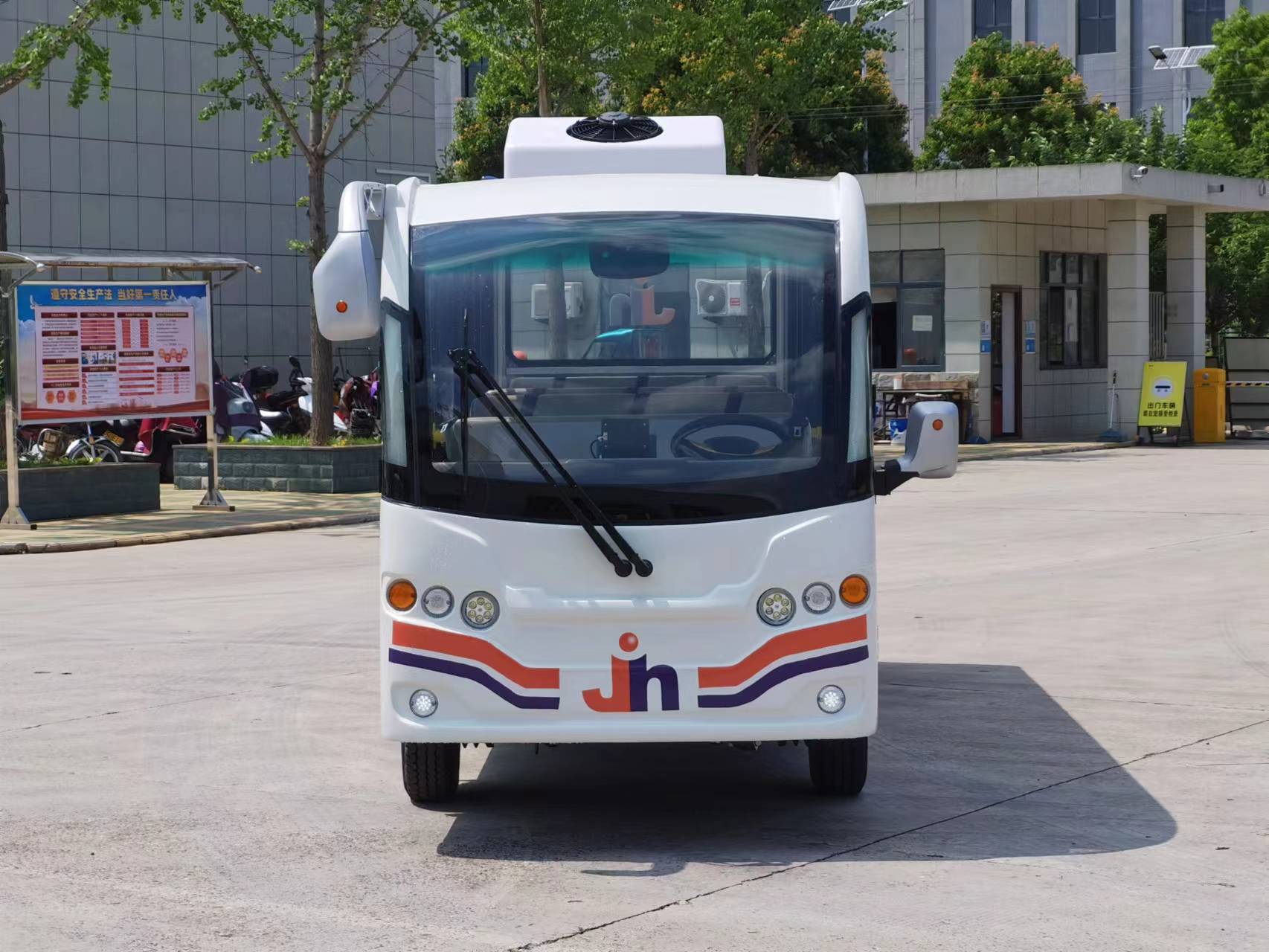 Double air-conditioned electric sightseeing bus, 14 seats, totally enclosed, cold wind sightseeing bus in summer, bipolar Tour bus service in winter and summer