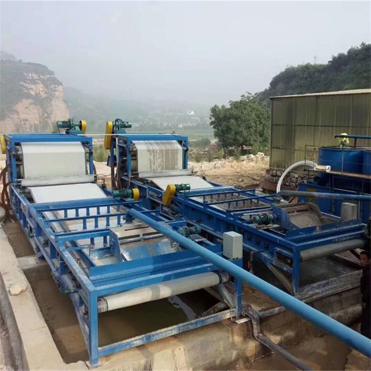 Belt filter press sand washing mud treatment equipment, river dredging sludge treatment equipment, widely used