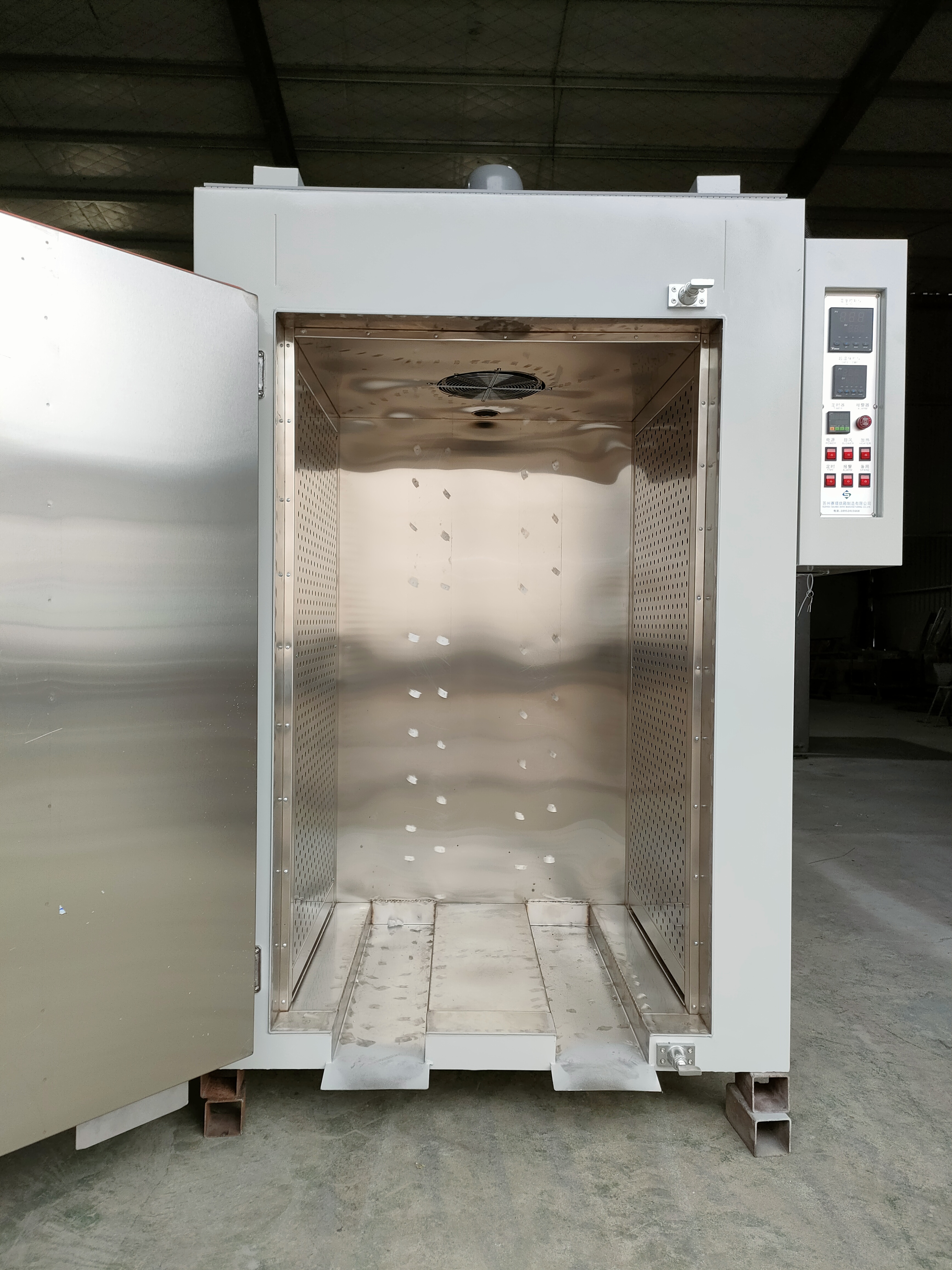 Stainless steel hot air circulation drying oven, simple operation, excellent technology, and stable performance