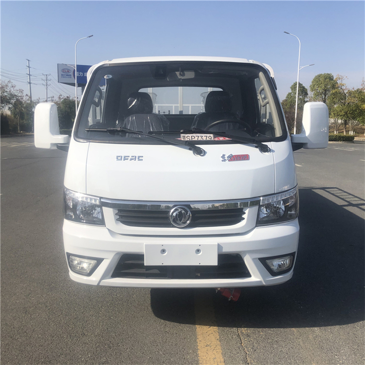 Blue brand light truck Dongfeng Tuyi gas cylinder truck, diesel/gasoline dangerous goods transport vehicle, 3m 3 warehouse railing type dangerous goods truck