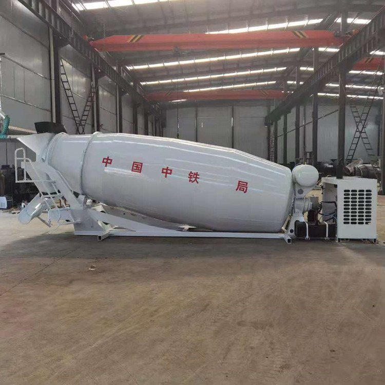 Modification of concrete mixing tank, commercial mortar mixing storage tank, 2-6 cubic meter electric motor, diesel engine storage tank