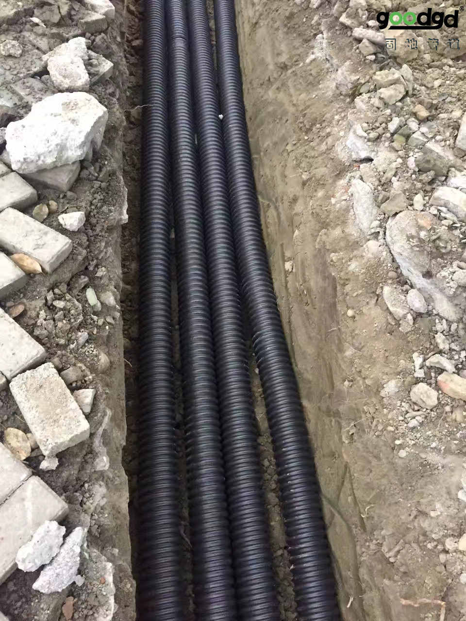 ICC carbon corrugated pipe PVC spiral corrugated conduit PE carbon fiber corrugated pipe steel pipe grounding