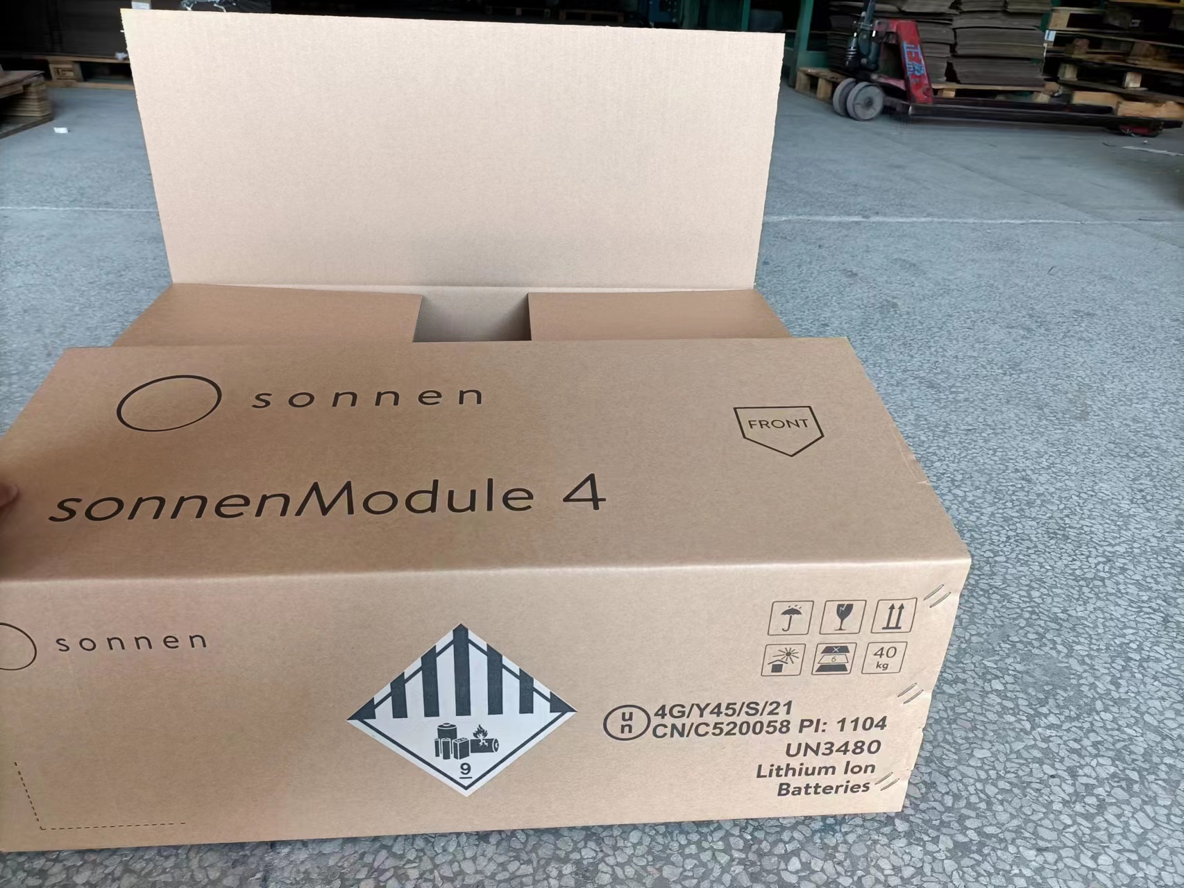 Special honeycomb cardboard box for export of hazardous packaging, thickened and hardened, pressure resistant and moisture-proof box, customized e-commerce logistics UN box