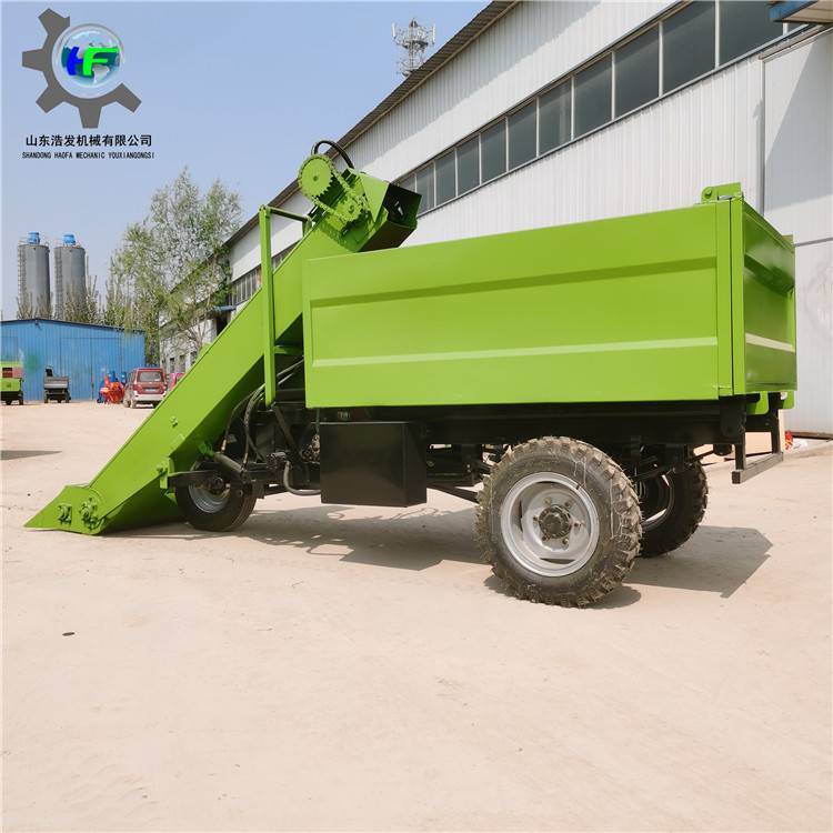 Large four wheeled cattle farm manure cleaning truck, dry and wet dual purpose automatic shovel manure machine, three wheeled diesel cow manure cleaning machine