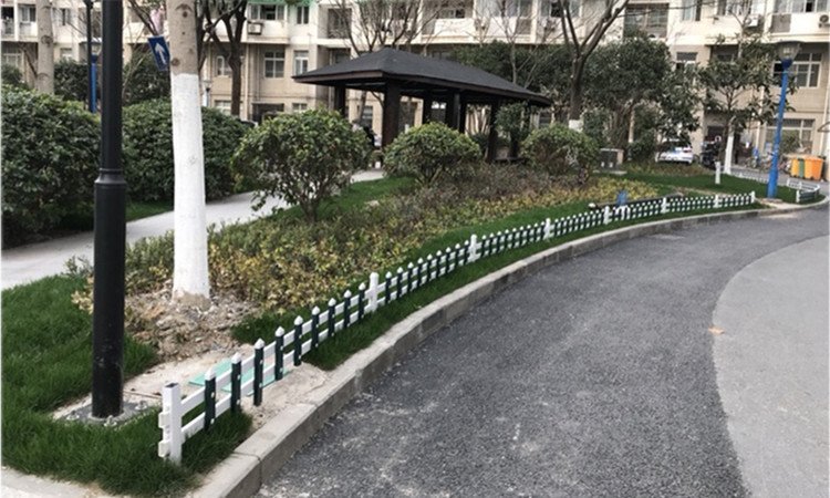 Lawn Guardrail PVC Lawn Guardrail Price Lawn Guardrail Plastic Steel Lawn Guardrail Price Ruishuo