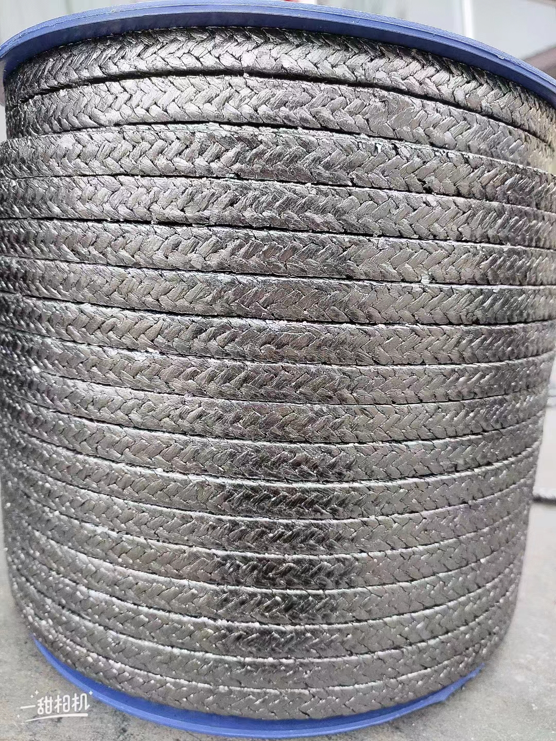 Shengzhang Brand Nickel Wire Graphite Packing Square Rope 8 * 8 Specification High Pressure Flexible Graphite Packing Ring