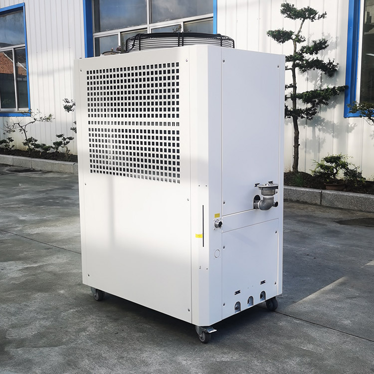 5 air-cooled chillers, injection molded ice water chillers, 5p chillers, Nessen temperature control