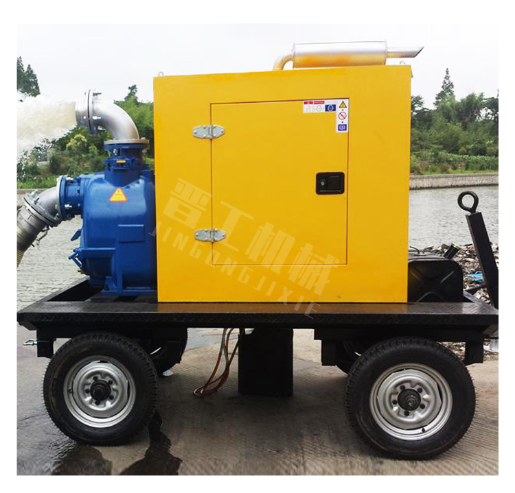 Municipal road deicing integrated machine, vehicle mounted ice breaking and snow removal integrated machine