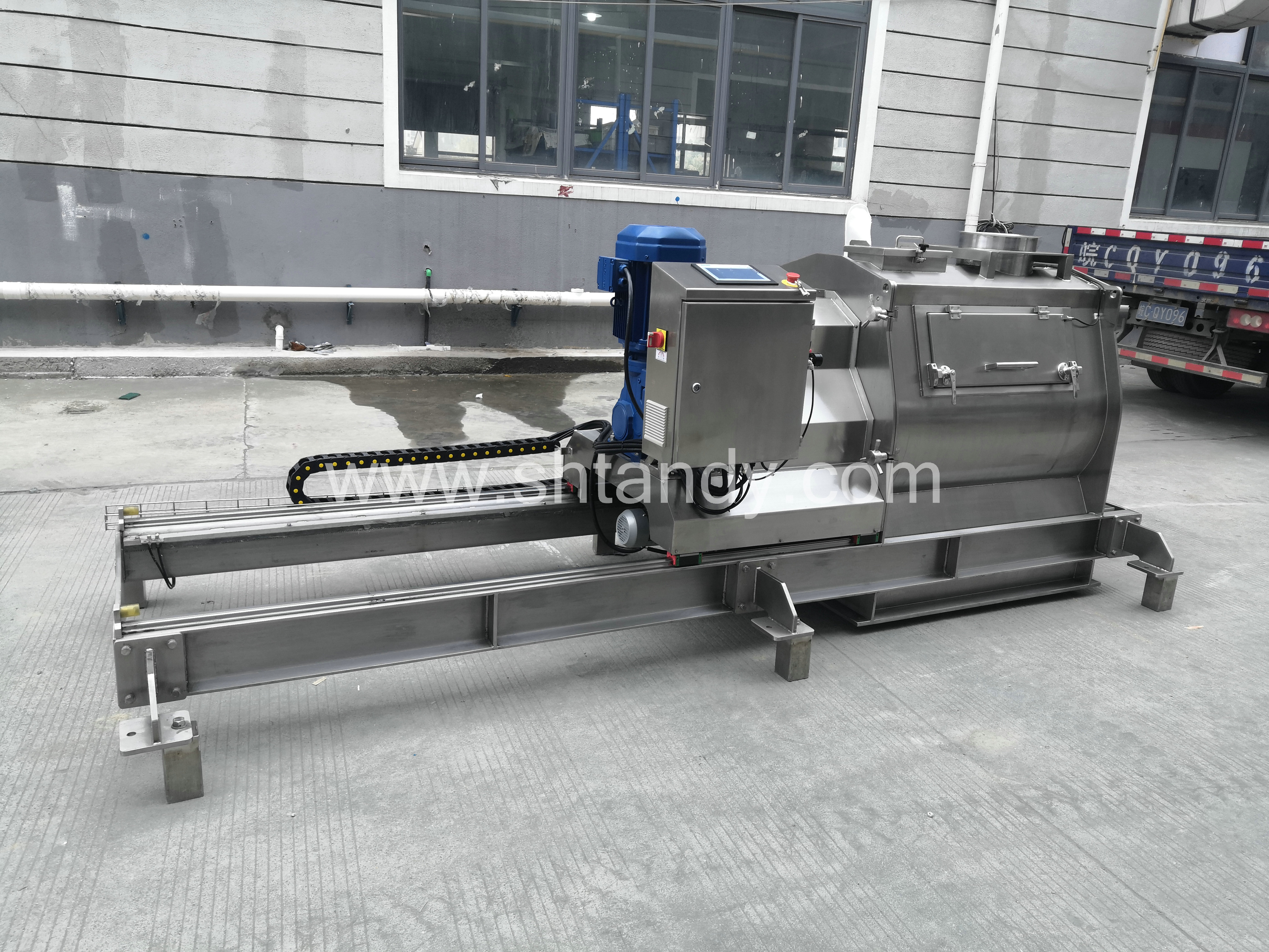 Powder particle hard jelly dry fruit mixer Tangdi mechanical pull type paddle mixer ingredient system