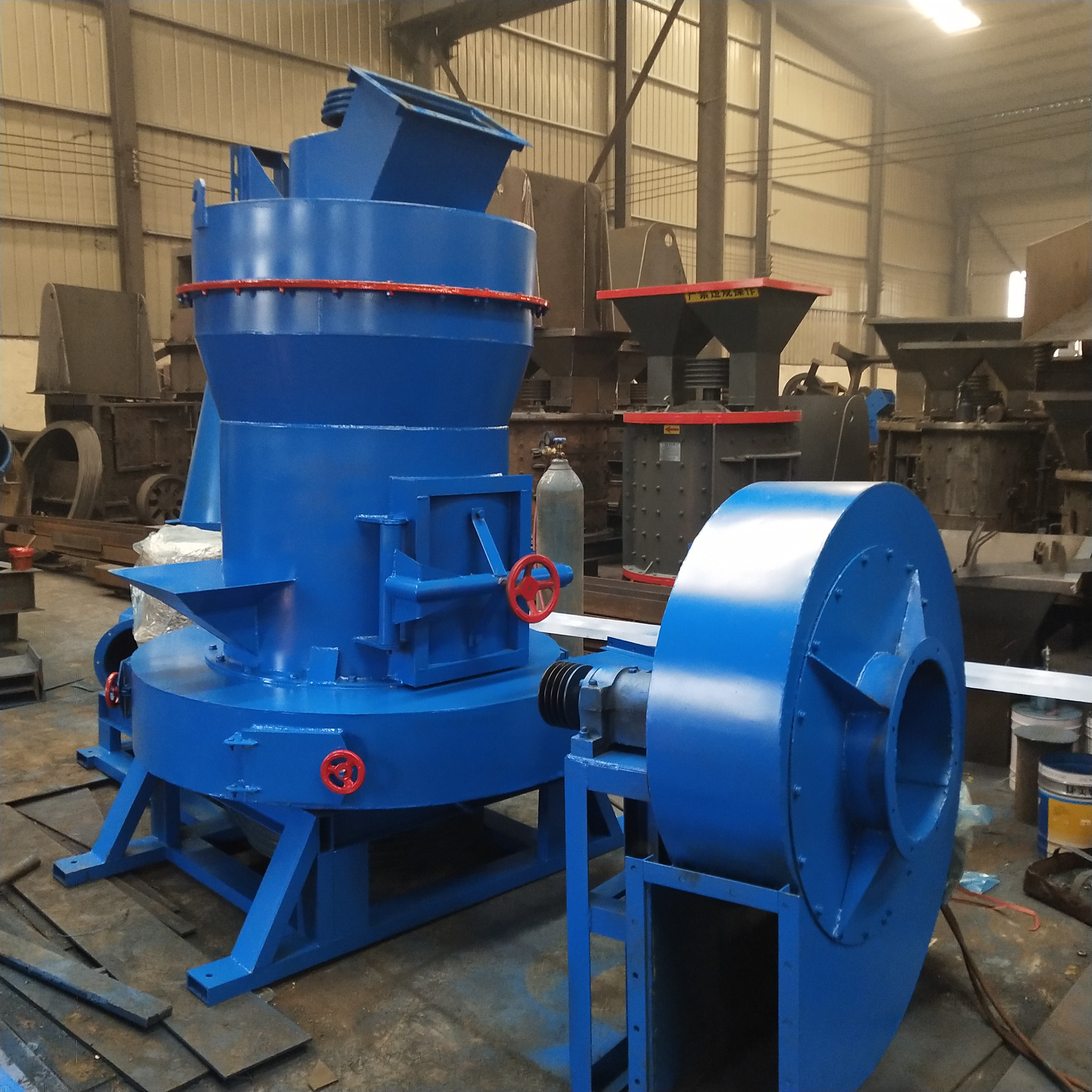 Large Raymond Grinding Machine Ultrafine 600 Mesh Mining Grinding Machine Straight 6R Raymond Grinding Machine