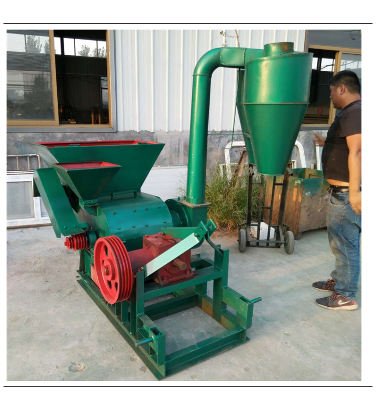 Specialized corn straw crusher for breeding plants, sold by Wanhang, multifunctional hammer type bran crusher