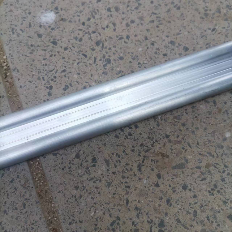 Yeyu metal flashing pressure strip, 1.0 thick M-type aluminum alloy sealing strip, factory price for parapet wall