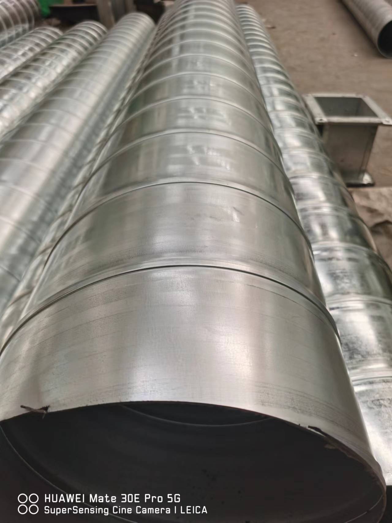 厂家镀锌螺旋风管无缝通风烟囱管金属焊接排烟不锈钢风管除尘排气