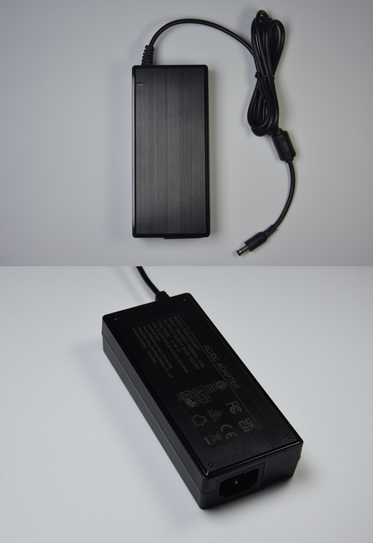 Safety certification CE19v6.8a power adapter desktop high-power 130w laptop charging adapter