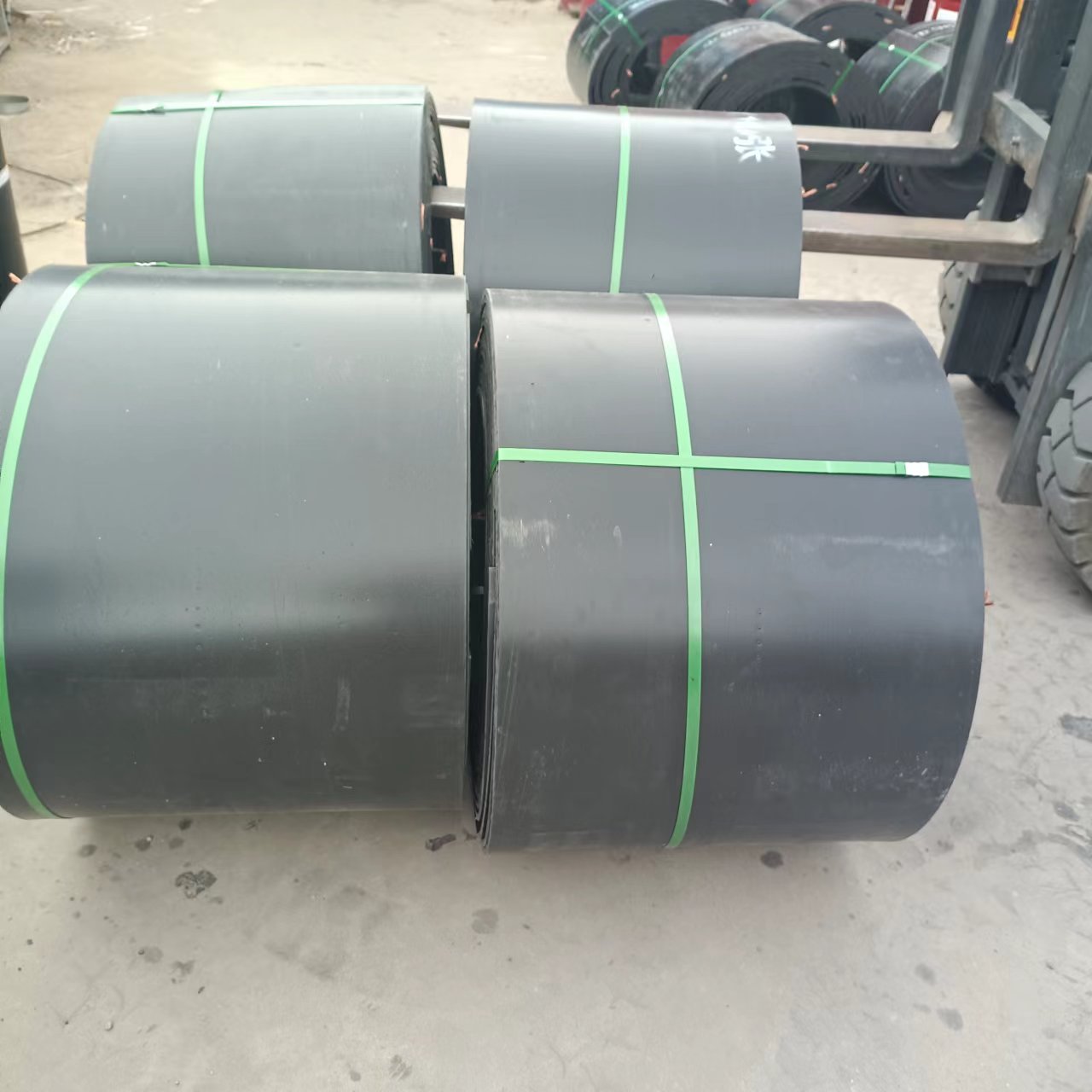 Electric heating sleeve polyurethane hot melt sleeve welding machine joint equipment for Shengzhang pipeline joints