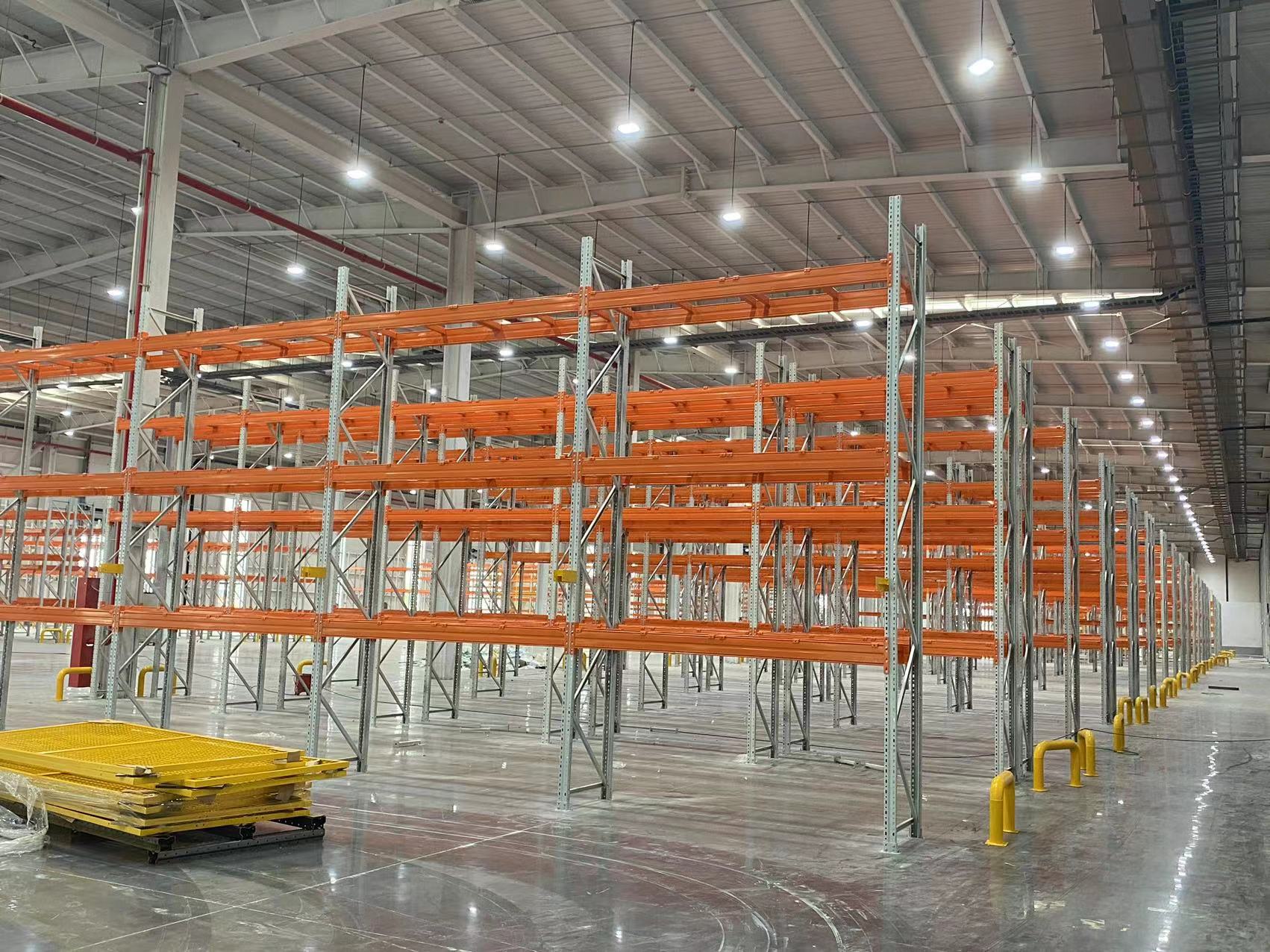 Logistics equipment manufacturers' storage shelves Large warehouses with adjustable crossbeam heavy-duty shelves