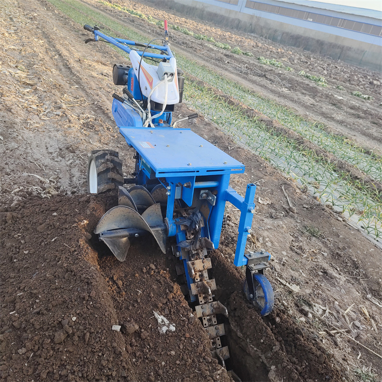 Small diesel grooving machine, Chengyu Engineering buried pipe trenching machine, single person operated trenching machine