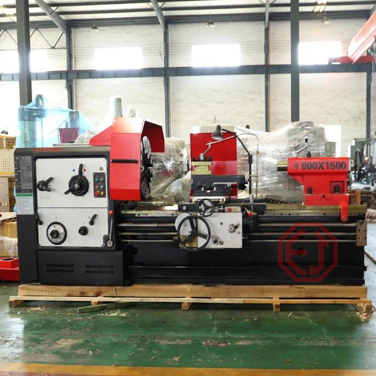 CW6180 Horizontal Heavy Cutting Machine with Good Stability and Strong Cutting Machine Tool