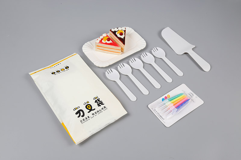 PLA degradable cake knife fork spoon set Disposable tableware four piece set custom dessert gift