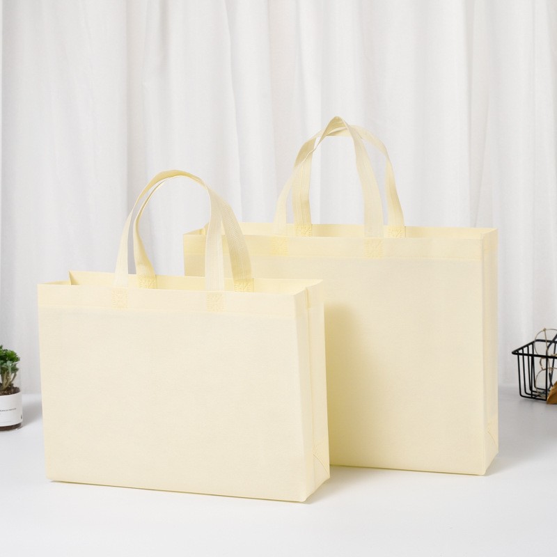 Clothing shopping, non-woven fabric bags, customized printing, silk screen printing, portable three-dimensional non-woven fabric packaging bags, wholesale and customization