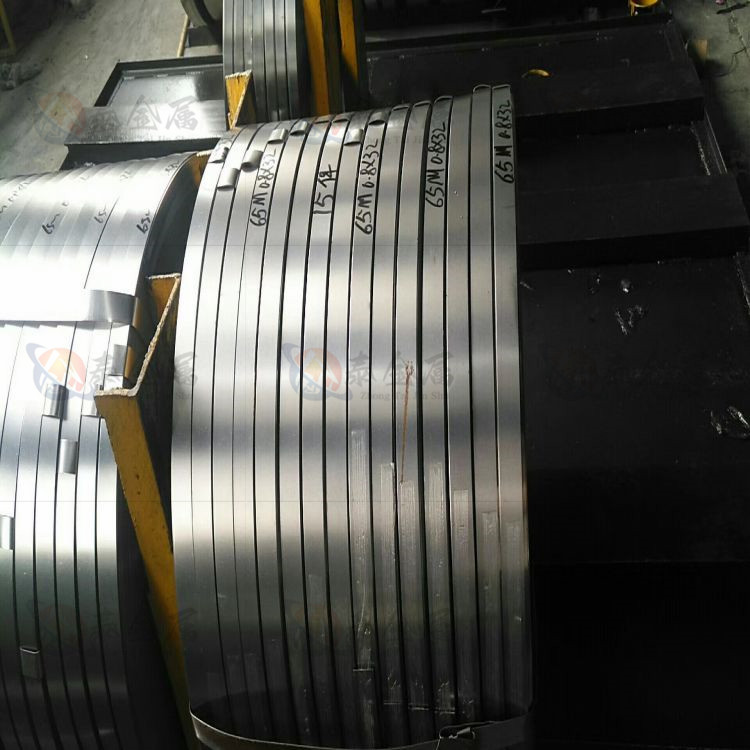 Cold hard clean edge Q195 steel strip, black fading, bright cold rolled strip, 0.20-4.5mm manufacturer's stock pipe material strip