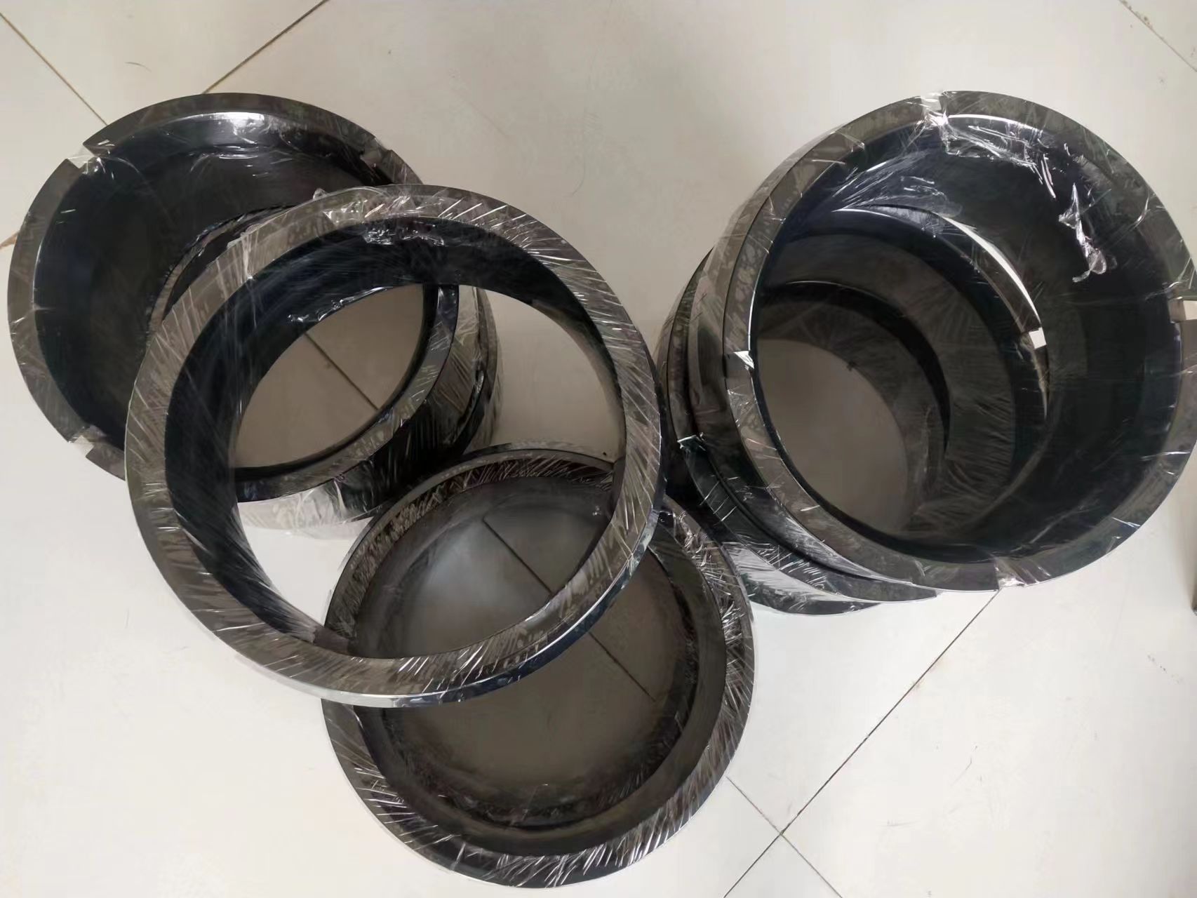 Chuang'ao supplies TC oil seal, which is high-temperature resistant, corrosion-resistant, and wear-resistant. The fluorine rubber framework is made of nitrile oil seal components